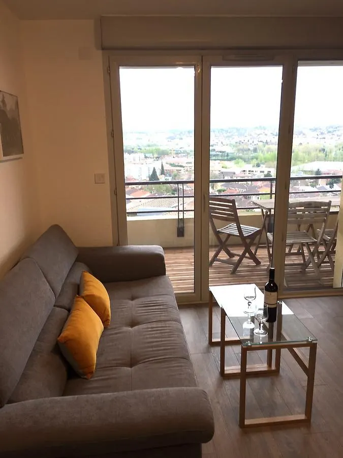 Ave. Castres Toulouse Apartamento