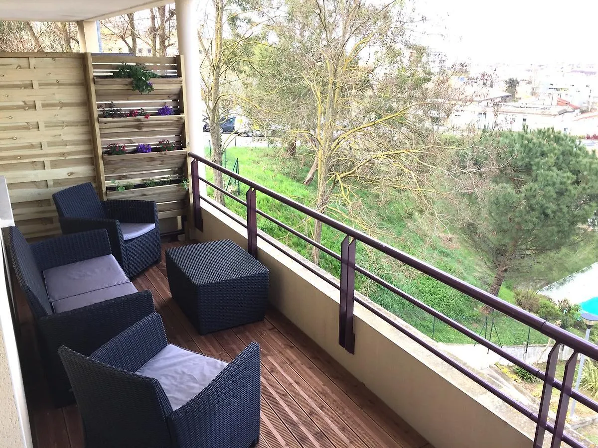 Ave. Castres Toulouse Apartamento Francia